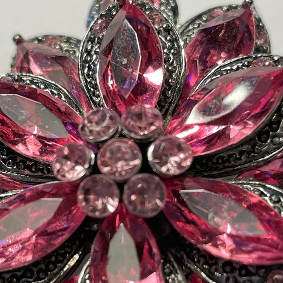 Vintage Large Pink Crystal Rhinestone Layered Flower Brooch Pin/Pendant - Picture 3 of 9